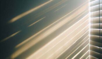 Como aproveitar a luz natural em casa com persianas | Persianas Malucelli