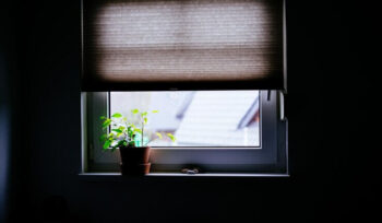 As vantagens das persianas de rolo: funcionalidade e estilo em um só produto | Persianas Malucelli